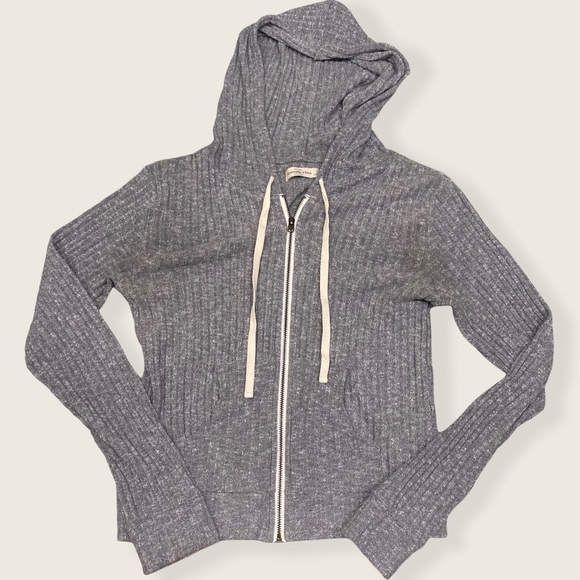 Abercrombie & Fitch Tops - Abercrombie & Fitch Gray Ribbed Zip Up Sweatshirt